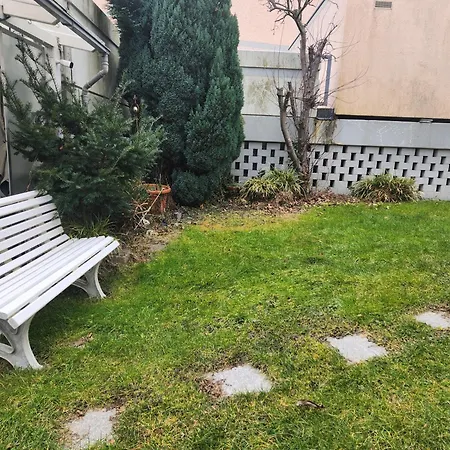 Sonnenschein1r Mit Terrasse Und Garten Friedrichshafen