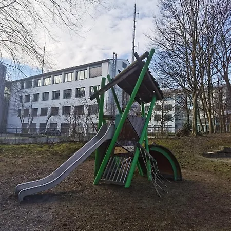 Sonnenschein1r Mit Terrasse Und Garten Friedrichshafen
