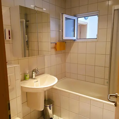 Apartment Sonnenschein1r Mit Terrasse Und Garten Friedrichshafen
