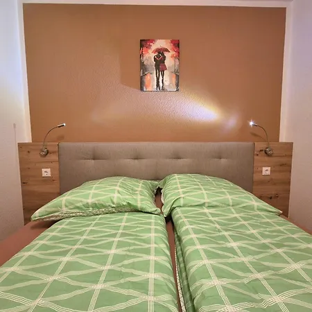 Apartament Sonnenschein1r Mit Terrasse Und Garten